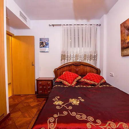 דירה Slice Of Life *